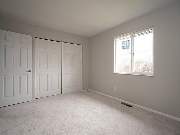 5th image of 3570 W Carthage Ct