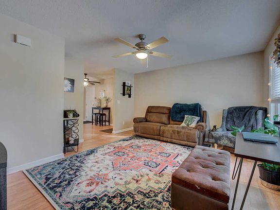4th image of 173 Newport Way