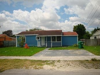 1st image of 9828 Little River Dr