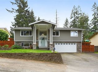 2650 SE Chasewood Ct, Pt Orchard, WA 98366