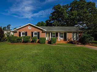 1701 Lakedell Dr, Charlotte, NC 28215