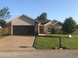 272 Micahs Xing, Reeds Spring, MO 65737