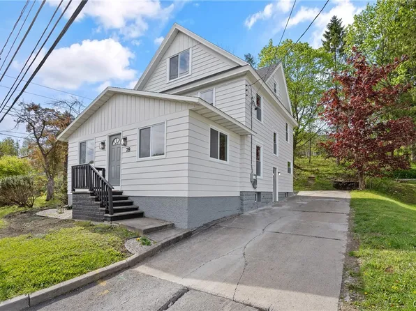 78 Rochester St, Port Byron, NY 13140