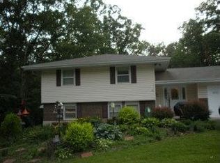 5011 N Douglas Dr, Columbia, MO 65202