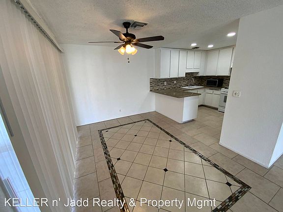 3rd image of 7022 Quarry Dr
