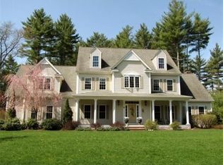 18 River Bend Rd, Upton, MA 01568