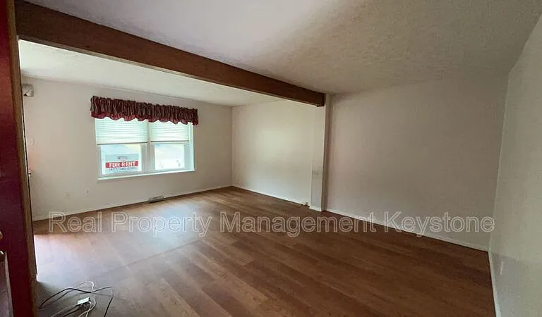 176 W Russets Cir — Photo 3
