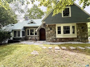625 Maple Ave, Cheshire, CT 06410