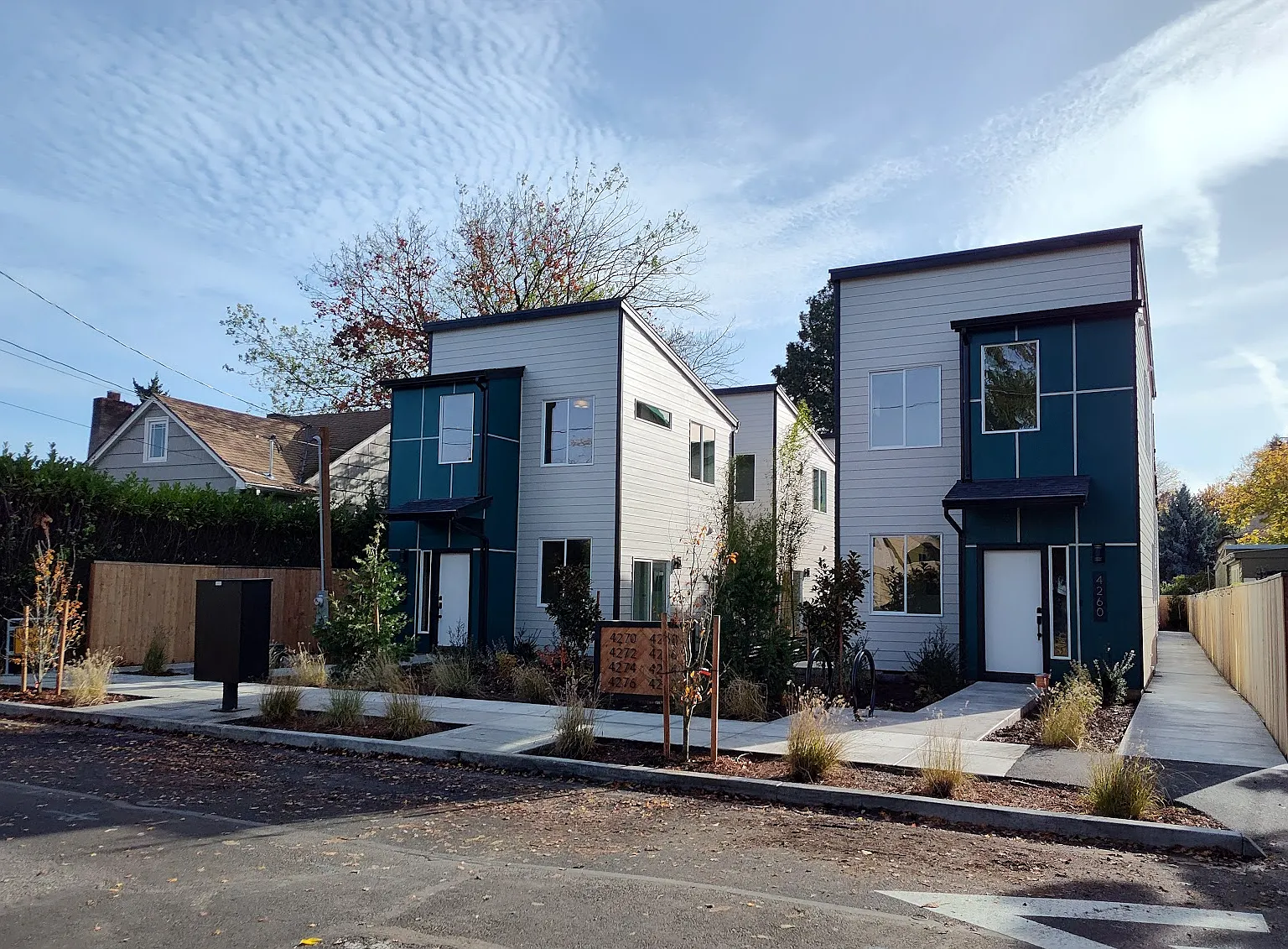 2 bed, 721 sqft, $2,100 — Photo 1