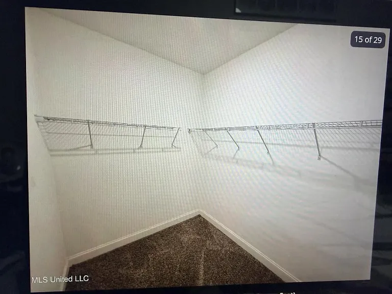 1107 Sabrina Dr — Photo 12