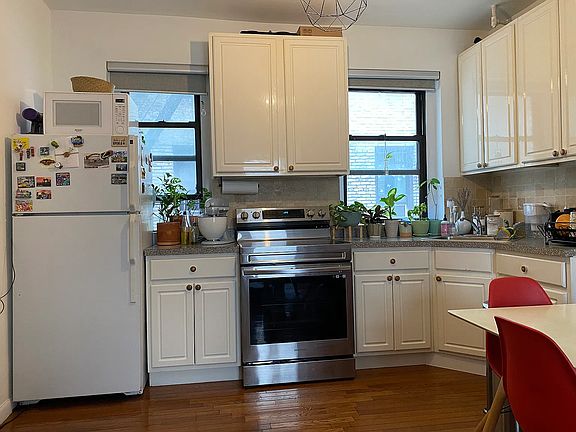 3rd image of 21-27 33rd St #3G