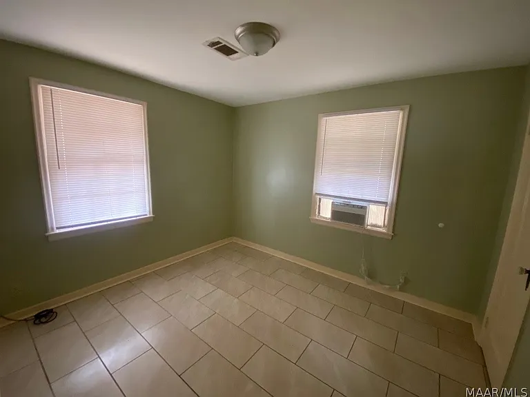 508 Glenmore Rd — Photo 12