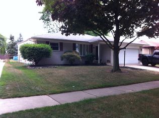 463 Georgetown St, Canton, MI 48188