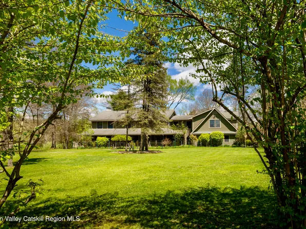 15 Unity Lane, New Paltz, NY 12561
