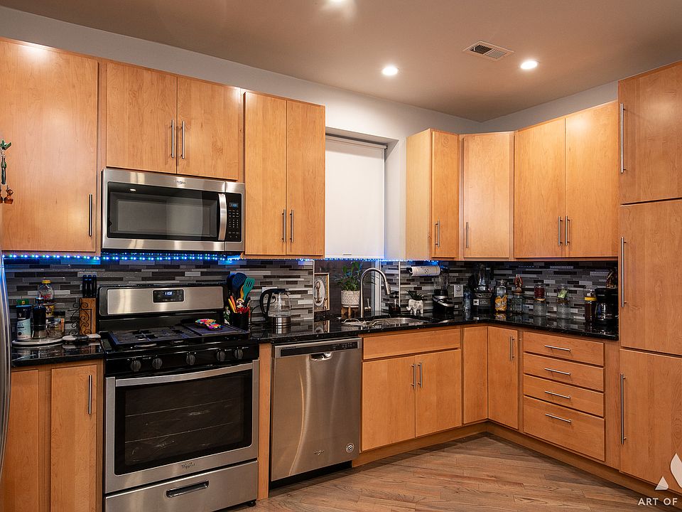 2nd image of 2732 W 23rd Pl