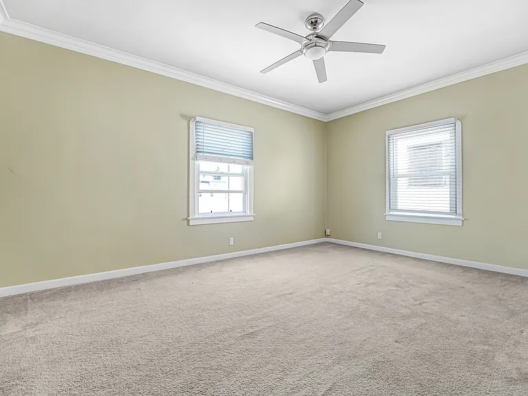 325 N Stanley Ave #327-1/2 — Photo 3