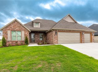 1246 Carrara St, Springdale, AR 72762