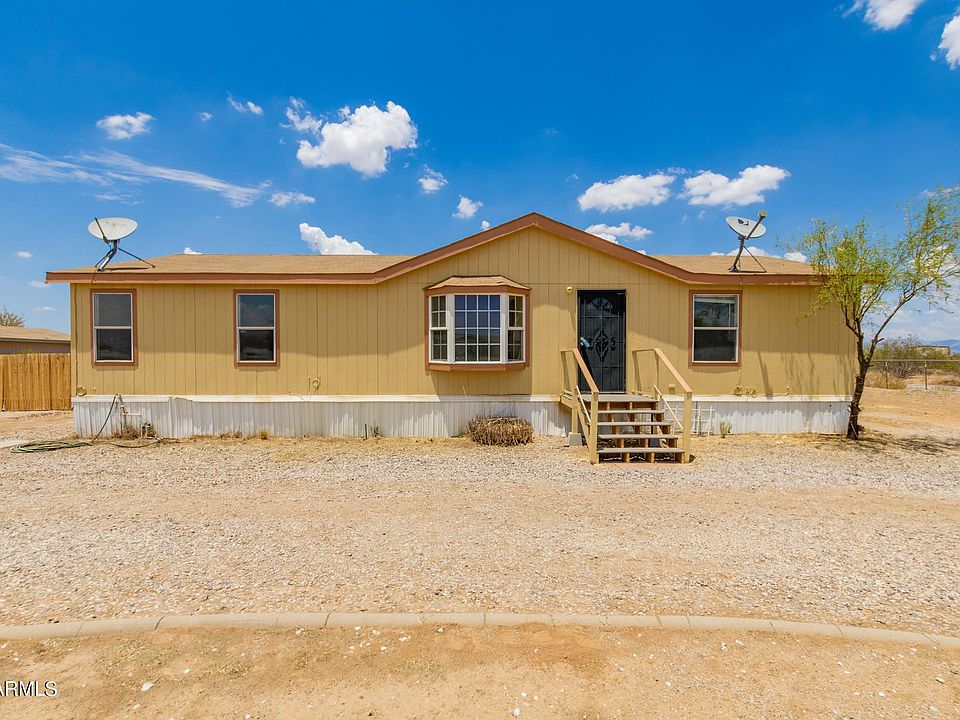 1st image of 10490 E Bella Ln