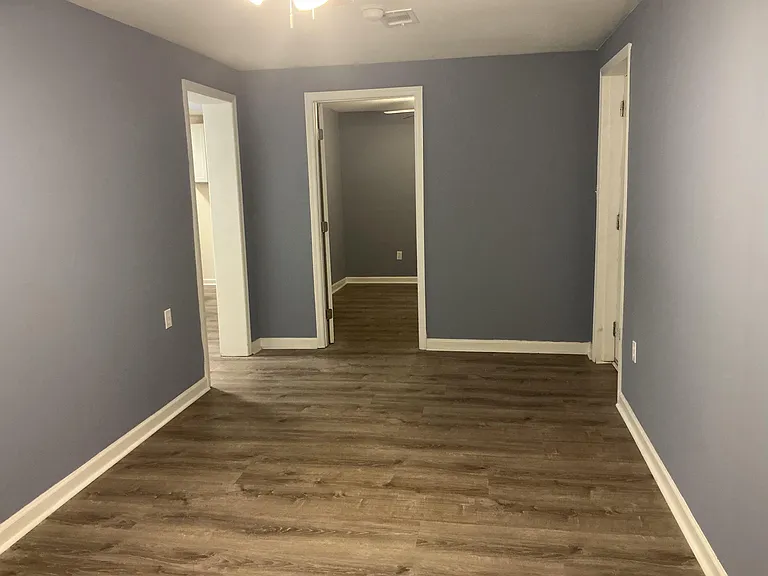 1603 Richards St — Photo 3