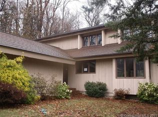 65 Dewitt Dr, Bristol, CT 06010