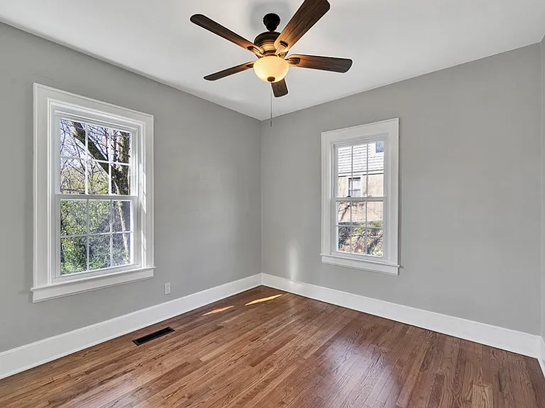 118 Pinehurst Ave — Photo 8
