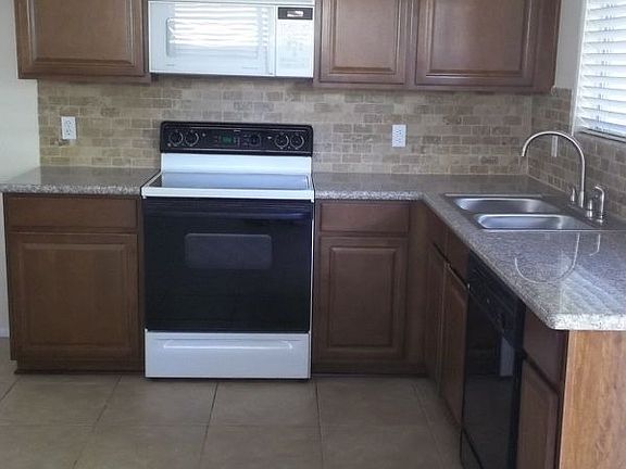 2nd image of 2858 W Muriel Dr