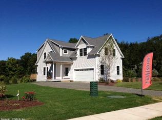 40 Fieldstone Ln, Southington, CT 06489