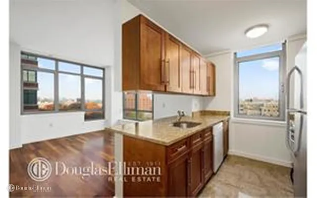 Rented by Douglas Elliman | media 18