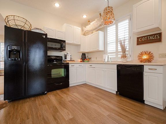 4th image of 16 Guido St #A