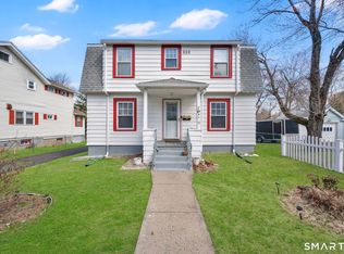 71 Seymour St, Windsor, CT 06095