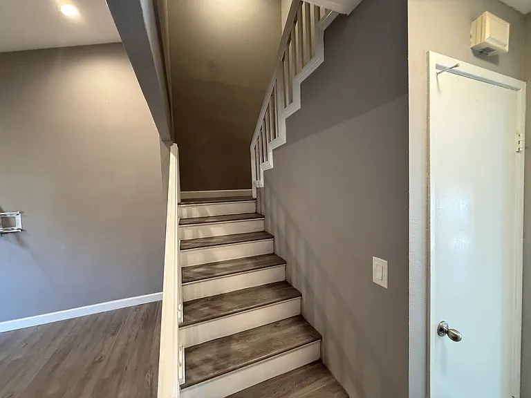 5110 W 1st St — Photo 2