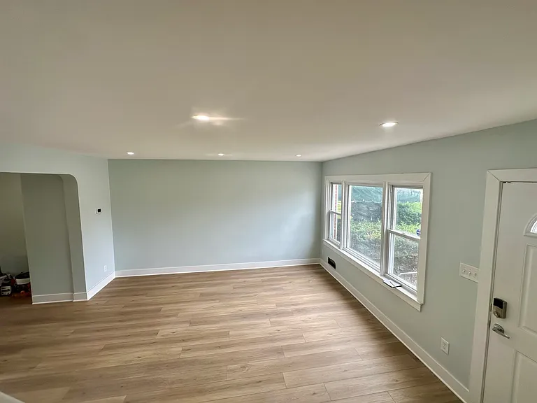863 Bosley Ave — Photo 8