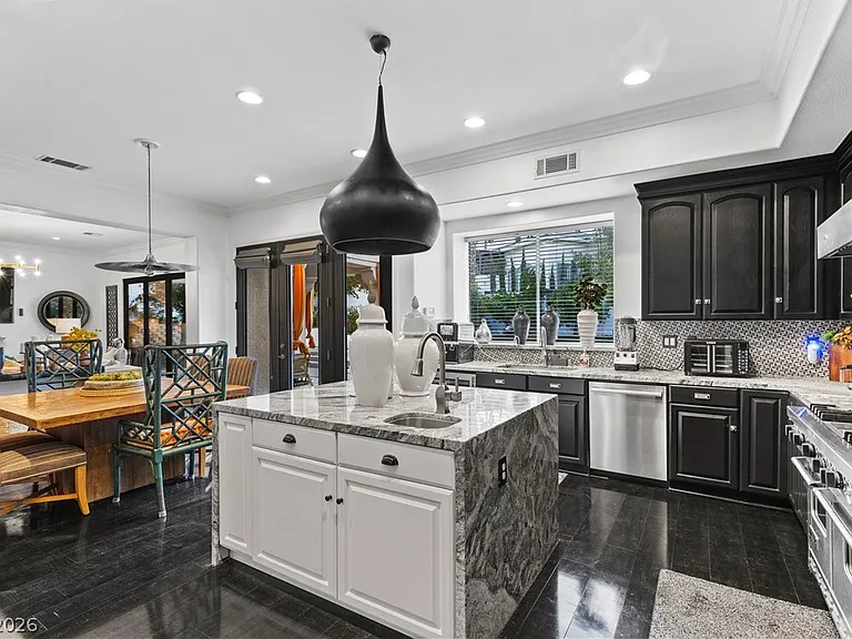10212 Stone Briar Ct — Photo 38