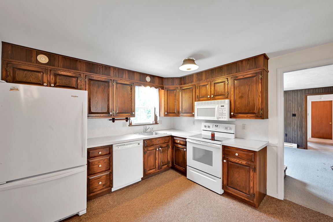 14-Kitchen