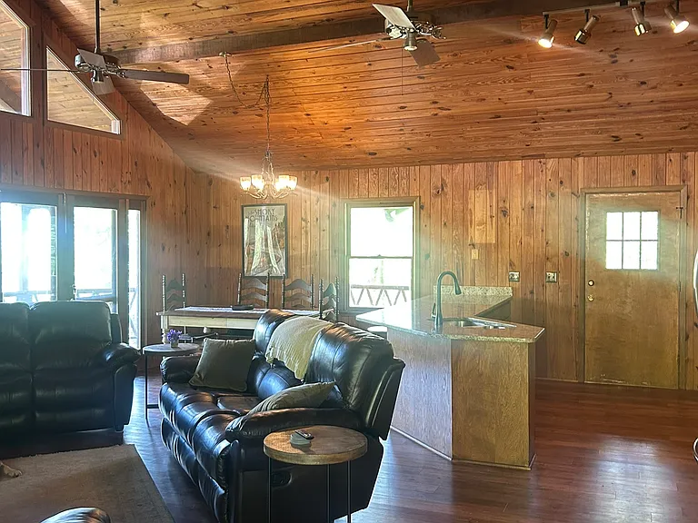 240 Rose Ln — Photo 16