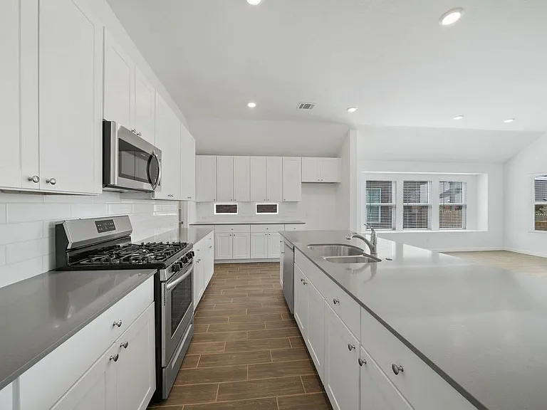 6631 Morgan Path — Photo 18