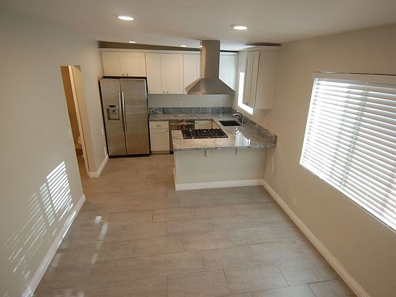 5th image of 149 Avenida Algodon APT C