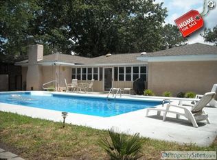 717 Churchill Dr, Virginia Beach, VA 23464