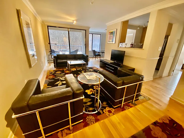 1155 Warburton Ave #12G — Photo 2