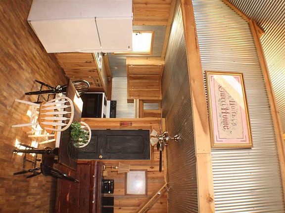 5th image of 322 Brock Ln