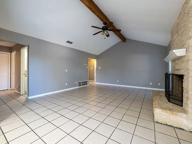 4804 Broadhill Dr — Photo 3