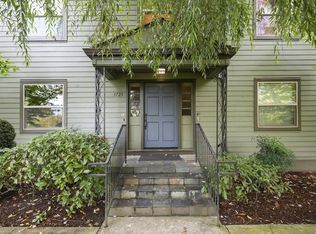 3723 SE 42nd Ave APT A, Portland, OR 97206
