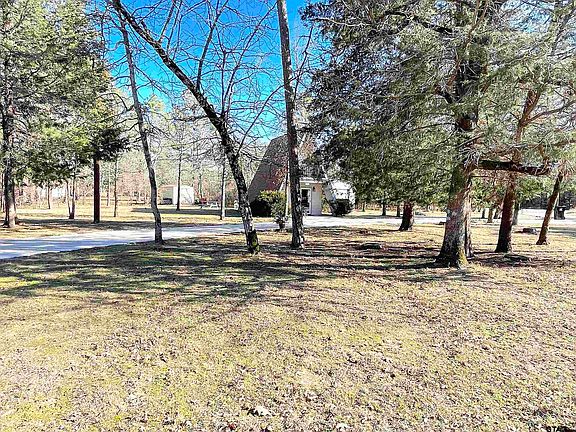 3rd image of 604 King Larry Ct