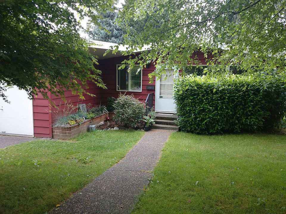 2nd image of 6548 38th Ave NE