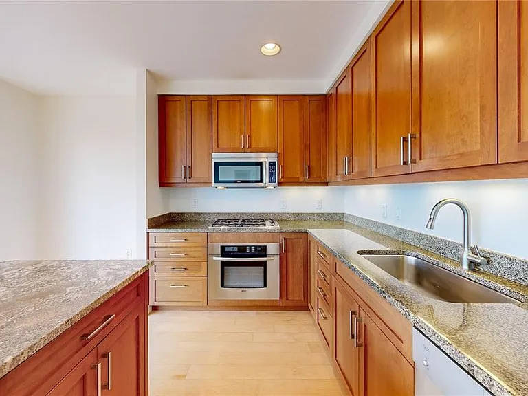 100 Exchange St #1405 — Photo 5