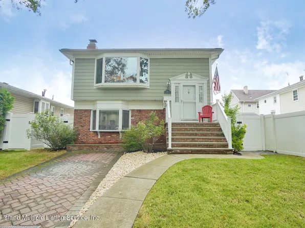 14 Galloway Ave, Staten Island, NY 10302