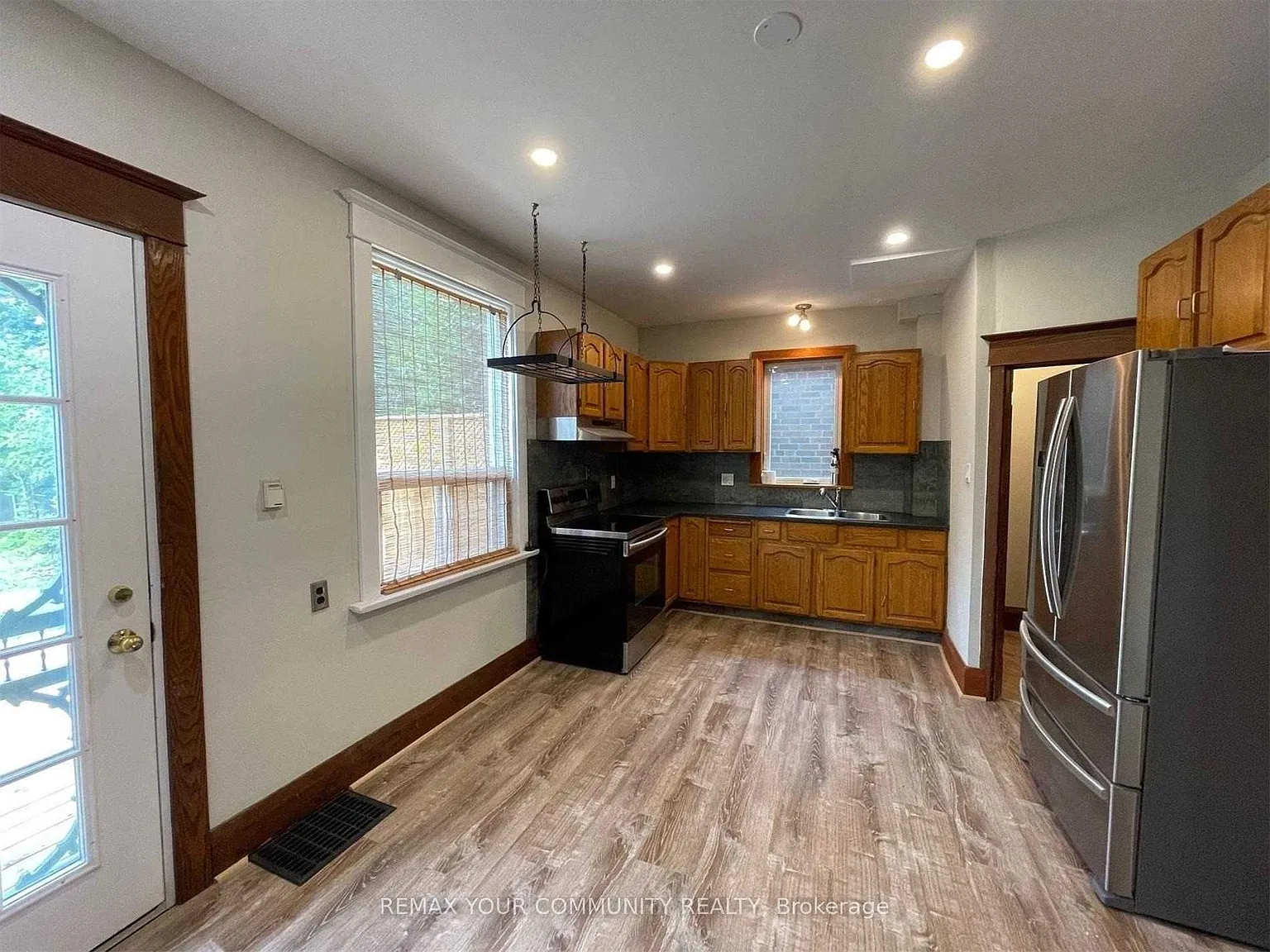 5 bed, $4,100 — Photo 3