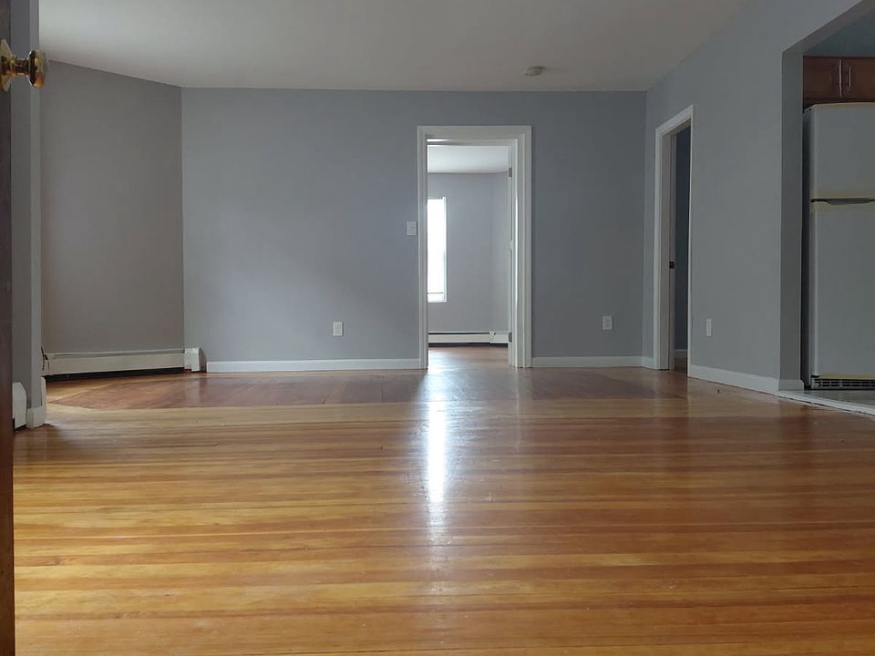 1st image of 488 Ridge St #2