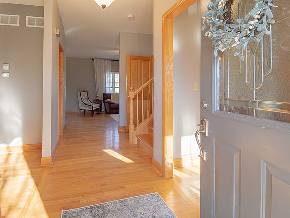 3rd image of 681 Indigo Ln