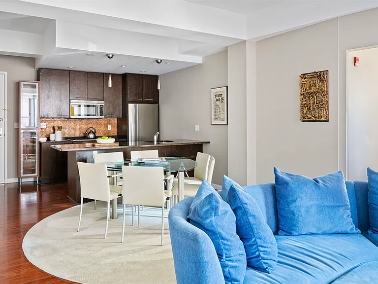 35 Fay St #215 — Photo 3